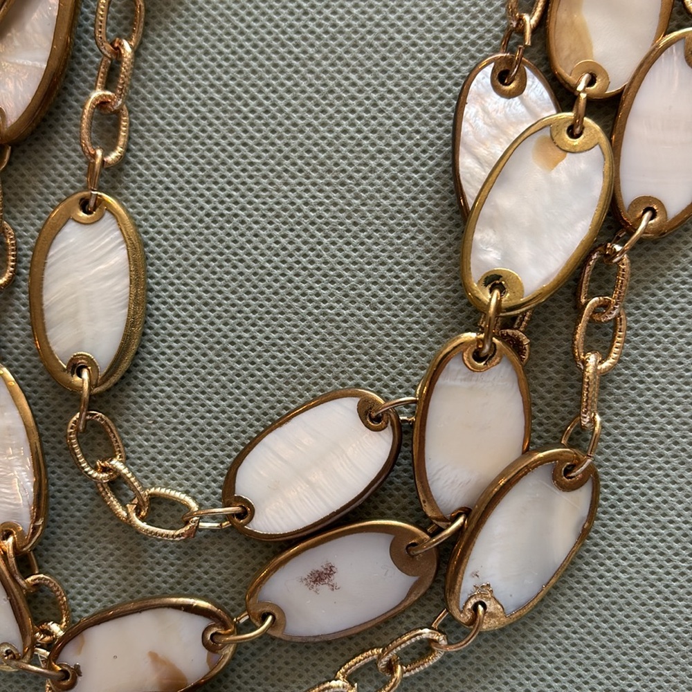 Talbots necklace - Picture 2 of 3